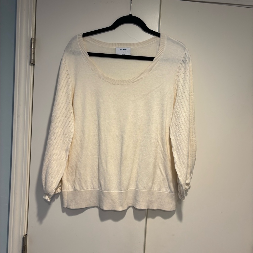 Old Navy Cream Lightweight Knit Pullover